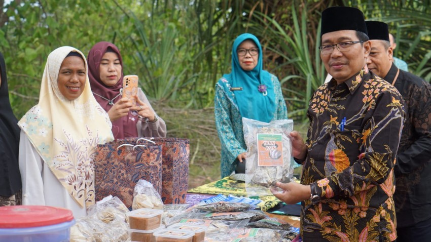 Inspiratif! Kampung Zakat di Belitung Kembangkan Bisnis Ikan Abon hingga Batik Motif Kijang