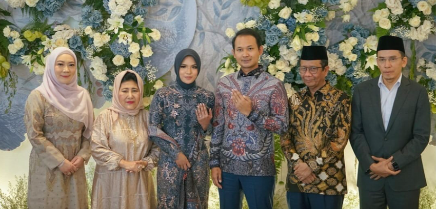 Prof Mahfud Besanan Dengan Tuan Guru Bajang (TGB)