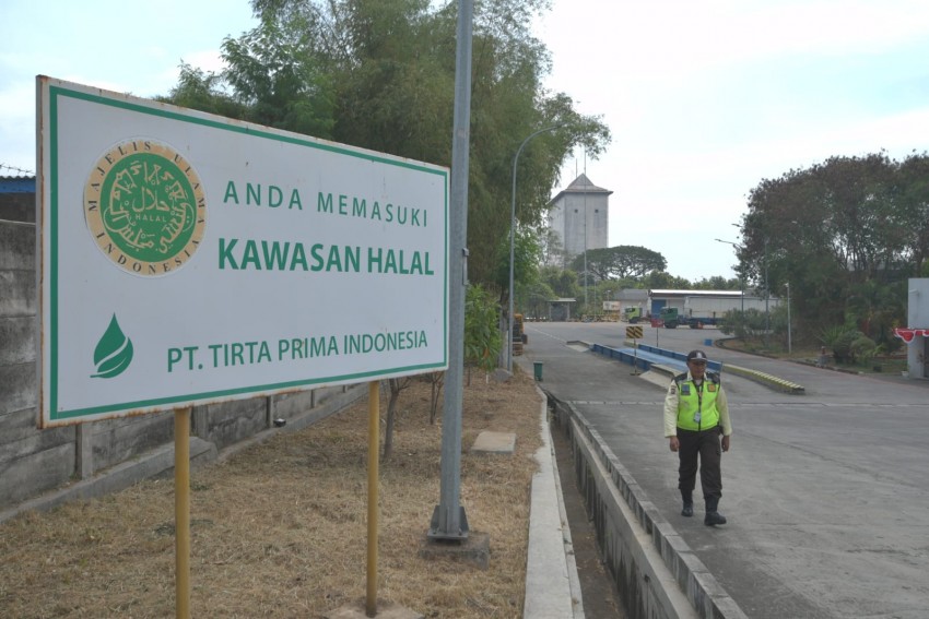 Jaga Eksistensi, Pabrik Minuman Berkarbonasi di Mojokerto Terapkan Jaminan Halal Grade A