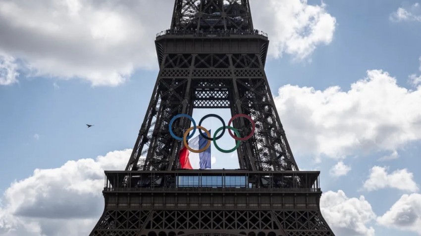 Keinginan Walikota Paris Pertahankan Cincin Olimpiade di Menara Eiffel Jadi Kontroversi