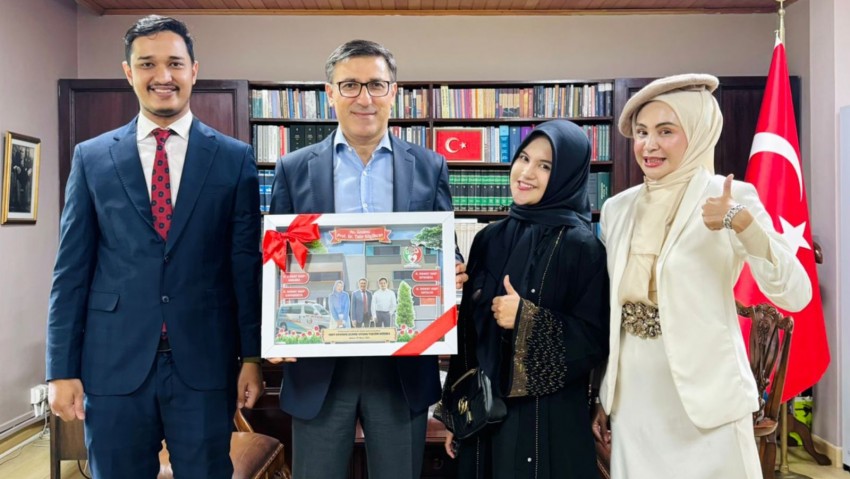 Dubes Turky Talip Kucuckan Bersahabat Dekat dengan CEO Klinik Taksim Medika dan CEO RS Ridhoka Salma