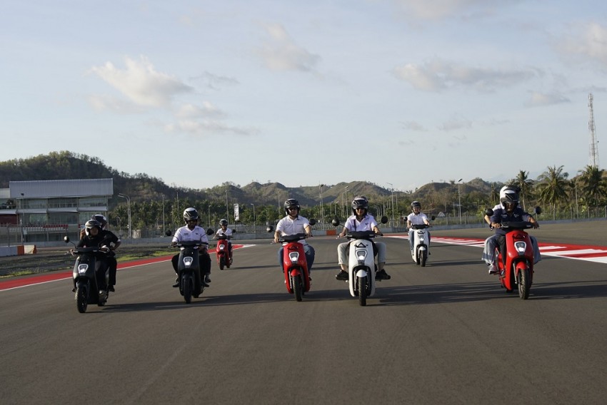 Honda EM1 e: Mewarnai Paddock MotoGP Mandalika 2024
