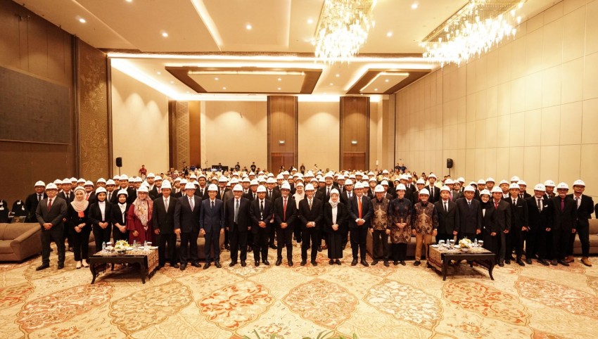 Sokong Kebutuhan Nasional, ITS Kukuhkan 129 Insinyur Baru