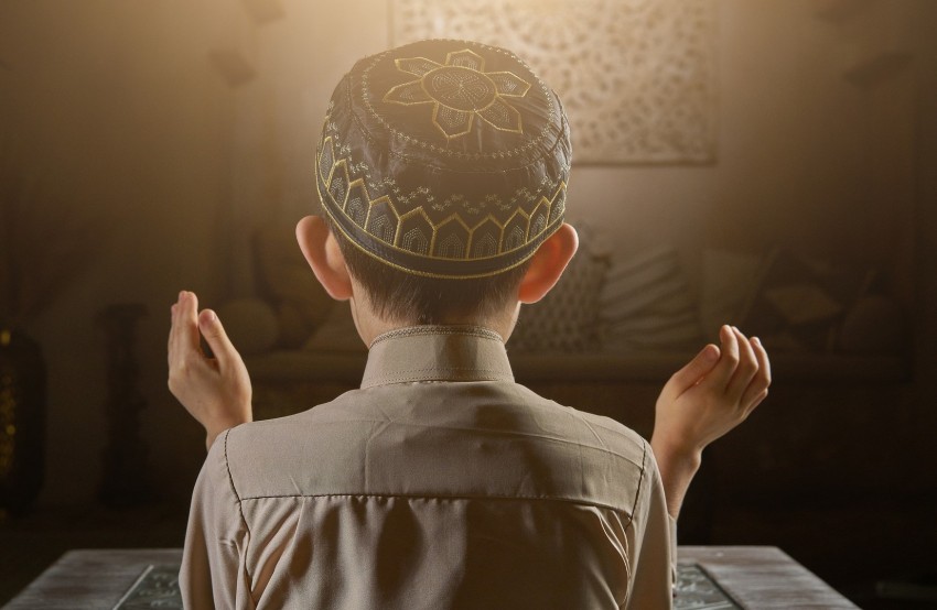 Shalat Tahajud Simpan Segudang Faedah Kesehatan, Salah Satunya Turunkan Hipertensi