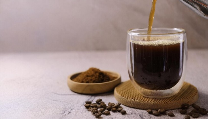 Suka Ngopi Tapi Punya Asam Lambung, Minum Jenis Ini Aja