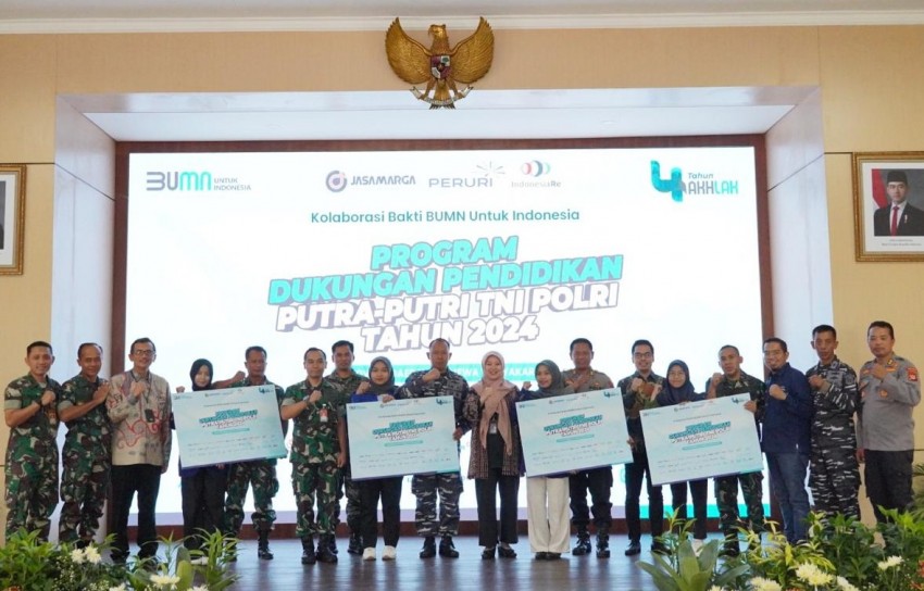 Jasa Marga Serahkan Beasiswa Program Dukungan Pendidikan BUMN untuk Putra Putri TNI/Polri