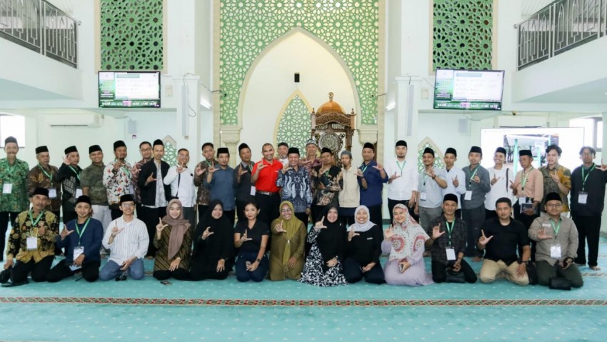 Masjid Baitul Makmur Cikarang Dikunjungi 10 Pesantren Ternama, Program Eco Masjid Jadi Perhatian