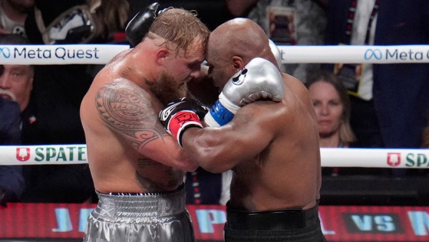 PARAH! Duel Jake Paul vs Mike Tyson Bikin Penonton Kecewa Berat, Malah Pada Kabur Sebelum Selesai!
