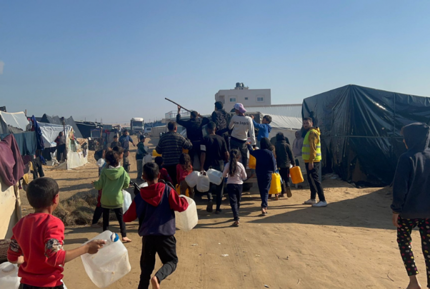 1,2 Juta Warga Khan Yunis Gaza Kehausan, Krisis Air dan BBM Memburuk