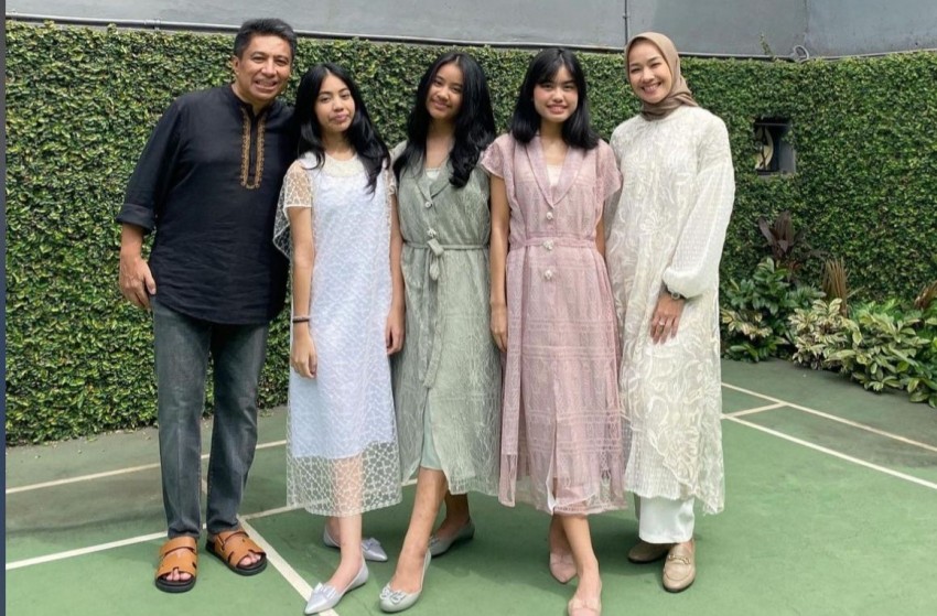 Begini Cara Alya Rohali Ajarkan Nilai-Nilai Agama ke Anak