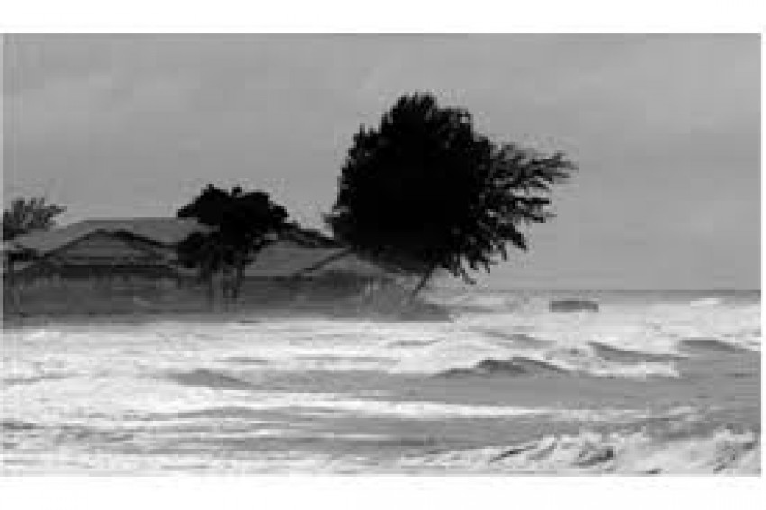 BMKG Ingatkan Masyarakat Waspadai Cuaca Ekstrem Saat Libur Nataru