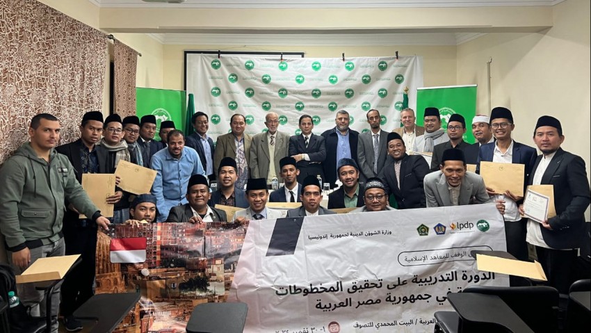 20 Kiai Muda Indonesia Selesaikan Pelatihan Ilmu Makhtutat di Mesir