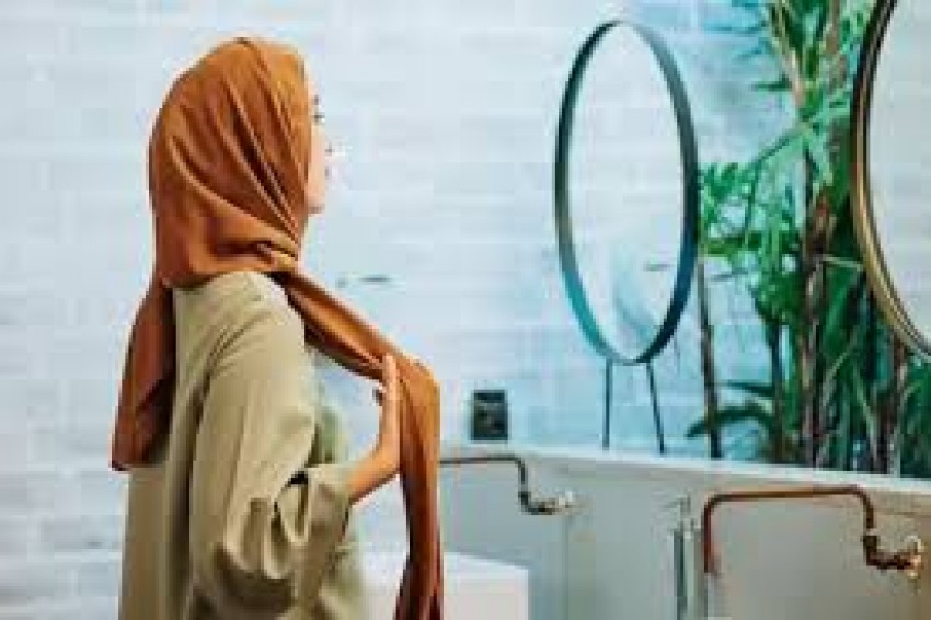 Bagaimana Hukum Muslimah Berhias? Dibolehkan, Asal