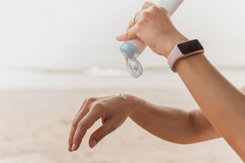 Ini Waktu Ideal Pengaplikasian Ulang Sunscreen Agar Kulit Tidak Rusak
