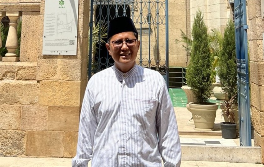 Kiai Cholil Nafis: Orang yang Jualan Teh Itu Cari Rezeki Halal