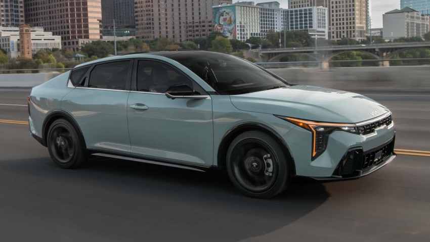 Debut Kia K4 2025: Sedan Premium dengan DNA Sport yang Menawan