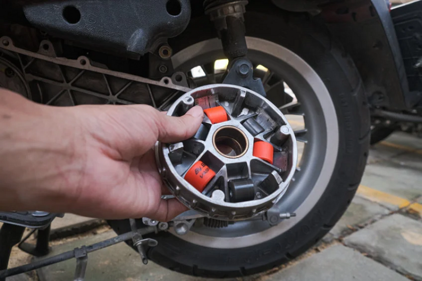 6 Komponen Motor Matic yang Wajib Diganti Berkala dan Alasannya