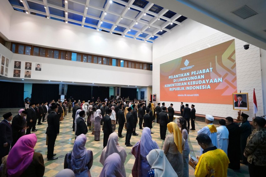 Pelantikan Pejabat, Menbud Fadli Zon Ingatkan Pentingnya Kepemimpinan Inklusif, Kolaboratif & Inovatif