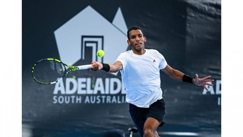 Felix Auger-Aliassime Awali Musim 2025 Dengan Juarai Adelaide Internasional