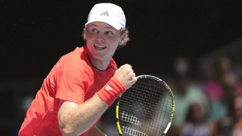 Stefanos Tsitsipas Ditumbangkan di Babak Awal Australia Open Oleh Alex Michelsen