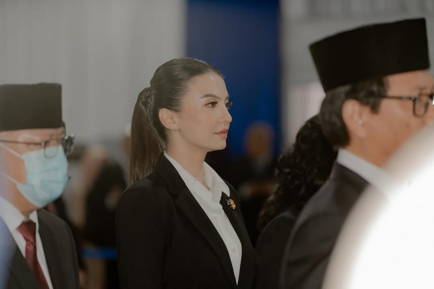 Profil dan Biodata Raline Shah, Lulusan National University of Singapore