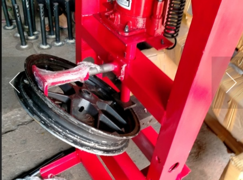 Mau Press Velg Motormu yang Peyang? Segini Kisaran Biayanya