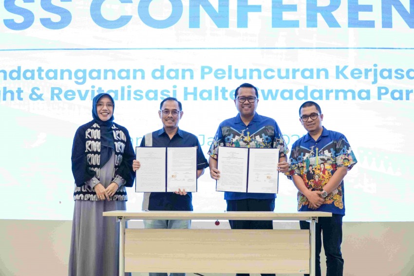 Transjakarta dan ParagonCorp Tandatangani MoU Revitalisasi Halte Swardarma