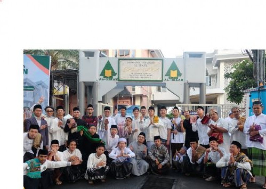 Profil Ponpes Al-Hikam, Warisan KH. Hasyim Muzadi, Pelopor Pesantren Khusus Mahasiswa