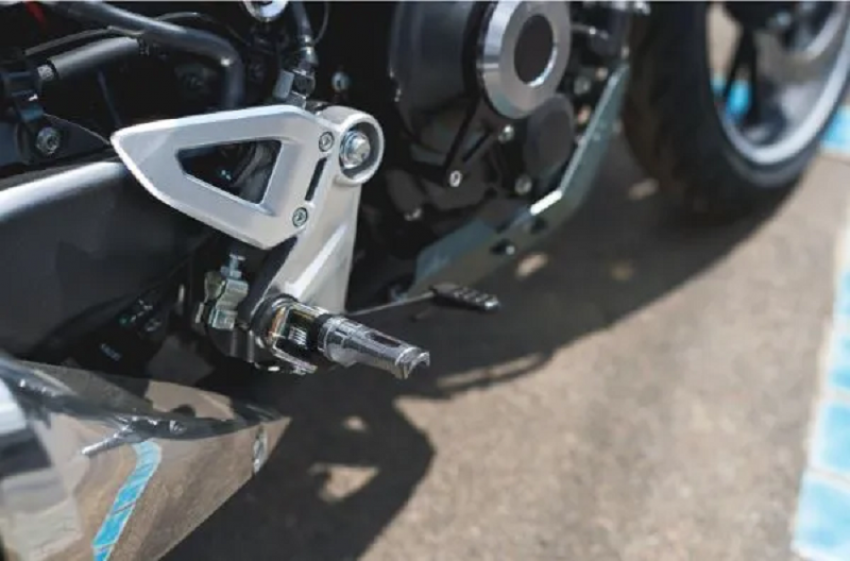 Penyebab Gigi Persneling di Sepeda Motor Manual Terasa Keras
