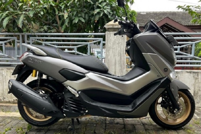 Penyebab Tiba-tiba Keluar Air dari Knalpot Yamaha NMAX