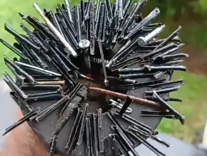 Tips Hindari Ranjau Model Besi Payung di Jalanan