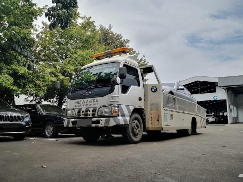 BMW Astra Siapkan Armada Evakuasi Kendaraan Terkena Banjir
