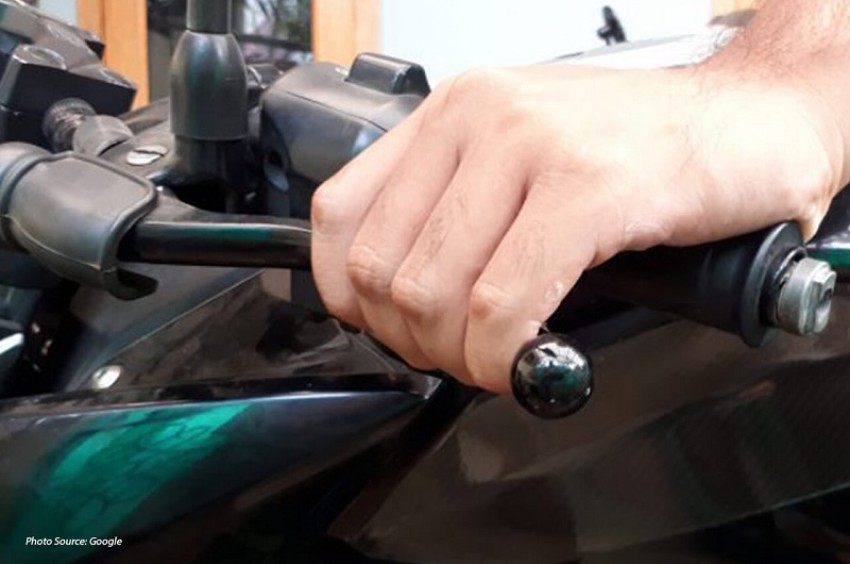 3 Kebiasaan Buruk Pengendara Motor Kopling Manual yang Bisa Bikin Celaka!