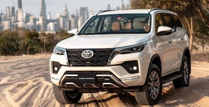 Riset Membuktikan! Ini Alasan Ilmiah Kenapa Pemilik Mobil Mewah Sering Ugal-ugalan di Jalan