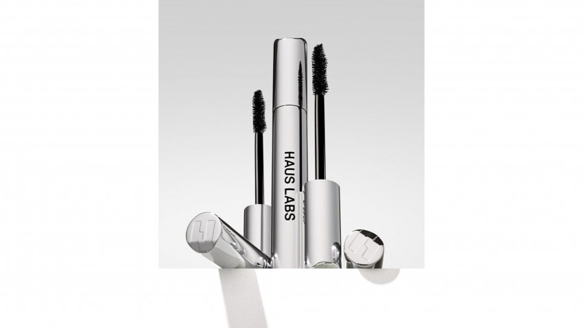 Lady Gaga Luncurkan Produk Masakara Tahan Luntur Hingga 12 Jam