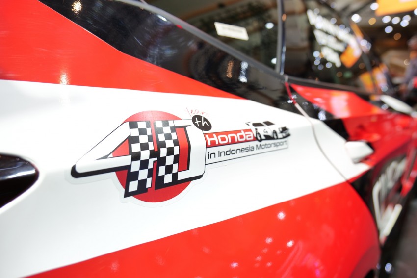 Honda Hadirkan Livery Spesial Civic Type R di IIMS 2025