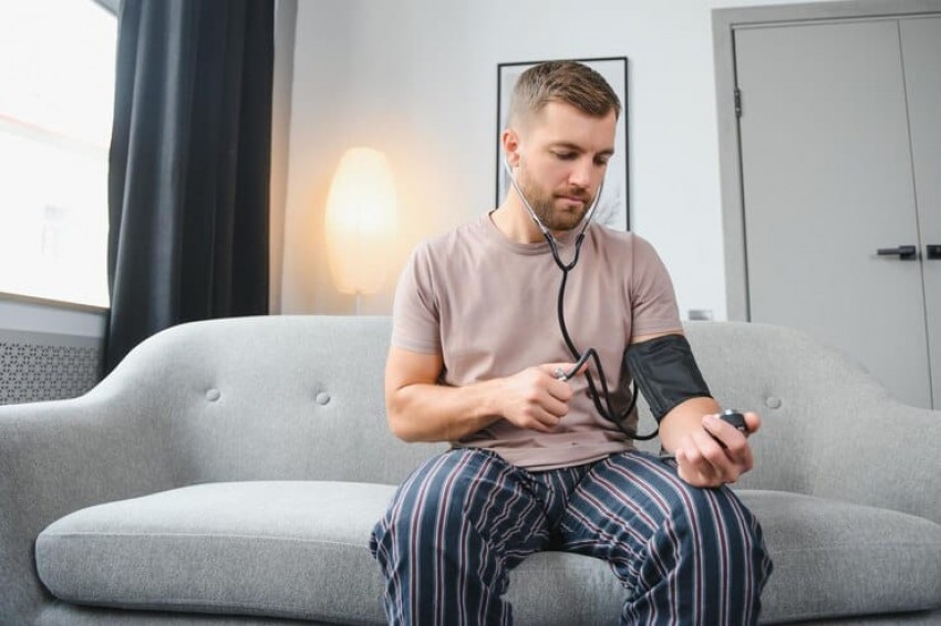 Gaya Hidup yang Salah Picu Hipertensi pada Usia Remaja