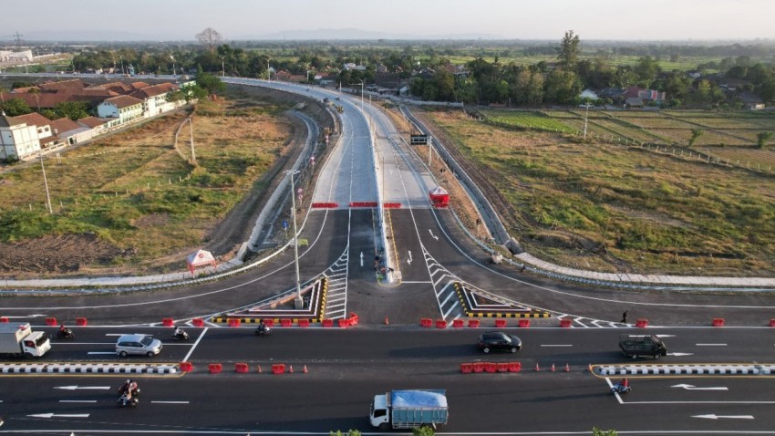 Jelang Mudik Lebaran 2025, SIG Jamin Kualitas Konstruksi Tol Jogja-Solo