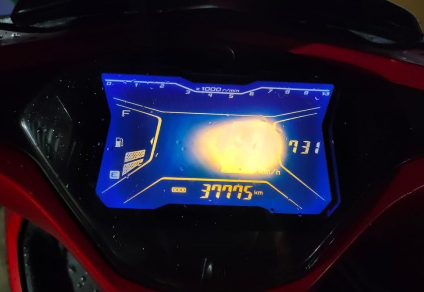 Pengertian dan Penyebab Sunburn di Speedometer Digital Sepeda Motor