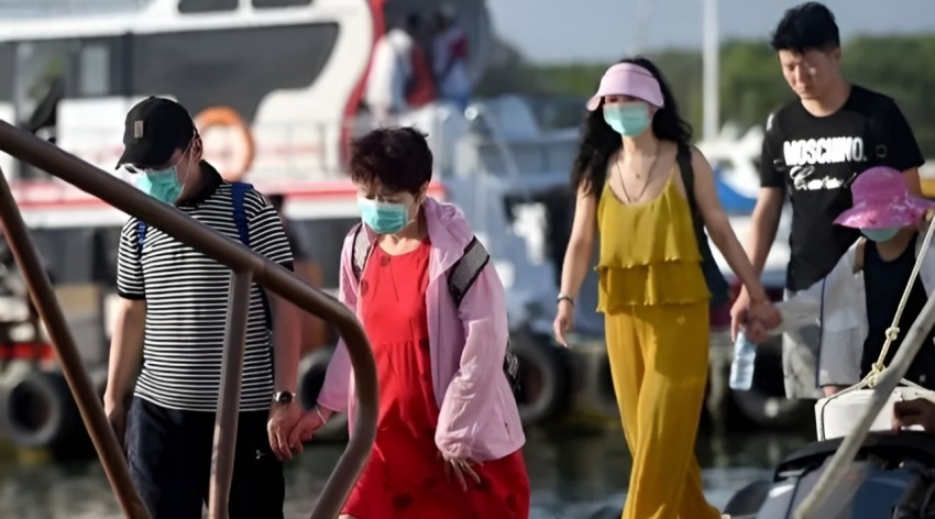 Indonesia Targetkan 2 Juta Wisatawan China di 2025, Tren Kunjungan Terus Meningkat