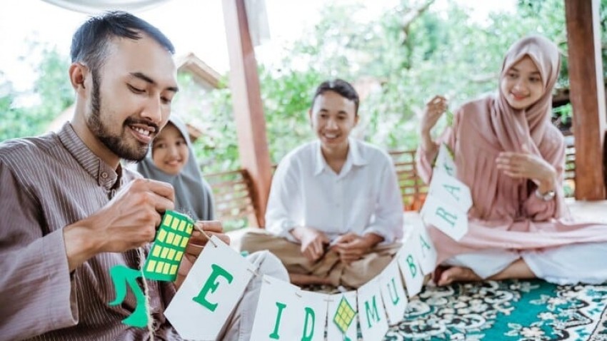 Kumpul Keluarga saat Lebaran Tingkatkan Kebahagiaan Lansia