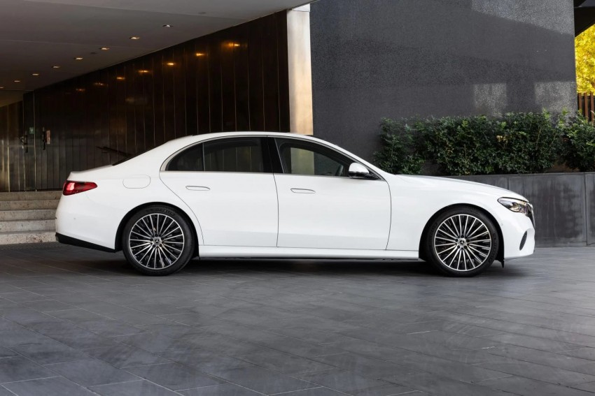 Harga dan Spesifikasi Mercedes-Benz E-Class 2025: E200 Termasuk Harganya Terjangkau