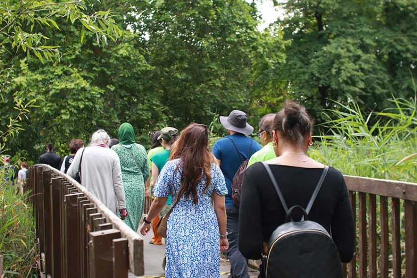 Walk and Talk, Komunitas Jalan Kaki di Inggris yang Tak Hanya Sehat Tapi Juga Atasi Kesepian