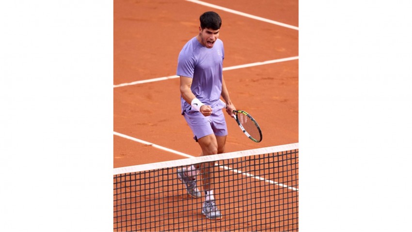 Sukses Bantai De Minaur, Alcaraz Melaju ke Semifinal ATP Barcelona