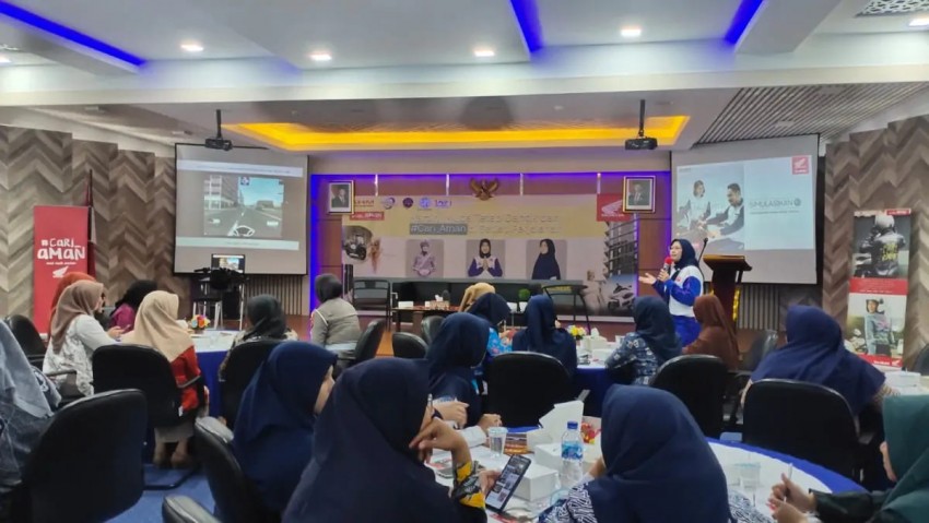 Hari Kartini, AHM Tumbuhkan Kesadaran Berkendara Aman Bagi Perempuan