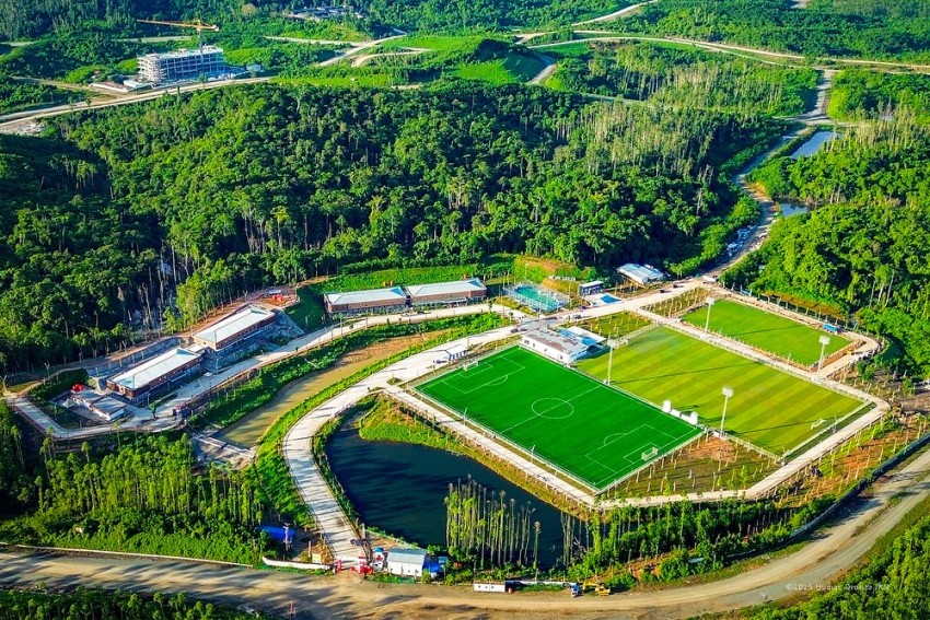 Potret Lapangan Training Centre PSSI di IKN Bikin Terpesona, Dikelilingi Pemandangan Hijau