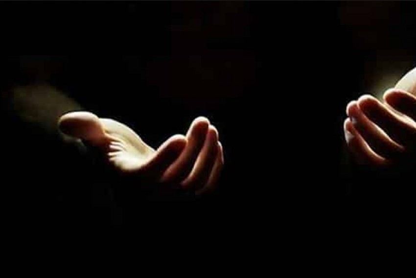 Kisah Nabi Adam selama 300 Tahun Berdoa Memohon Ampunan