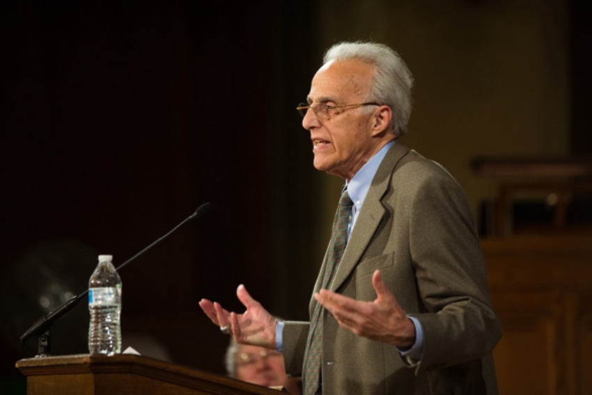 John L. Esposito: Tradisi Yudaeo-Kristen Lebih Tepat  Dikatakan Yudaeo-Kristen-Islam