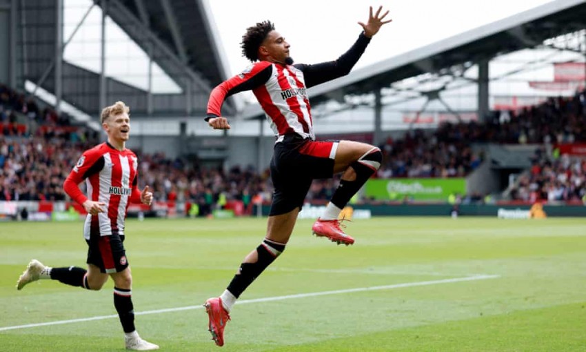Brentford Libas MU 4-3, Tambah Luka Setan Merah Musim Ini