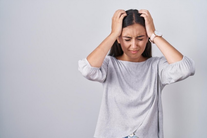 Kulit Kepala Gatal Belum Tentu Ketombe, Wadpada Bisa Jadi Psoriasis